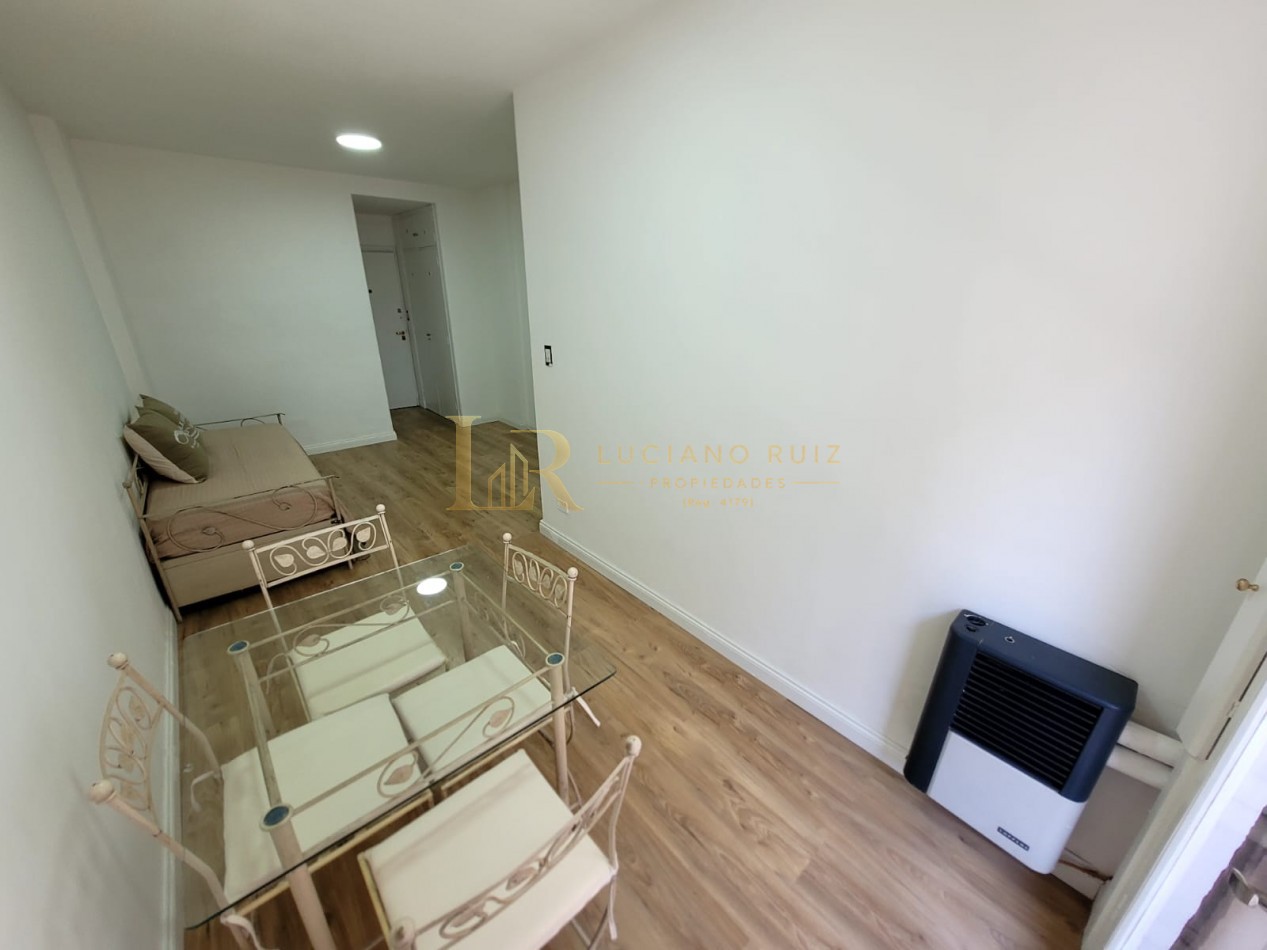 Venta mono-ambiente al frente plaza Colon 