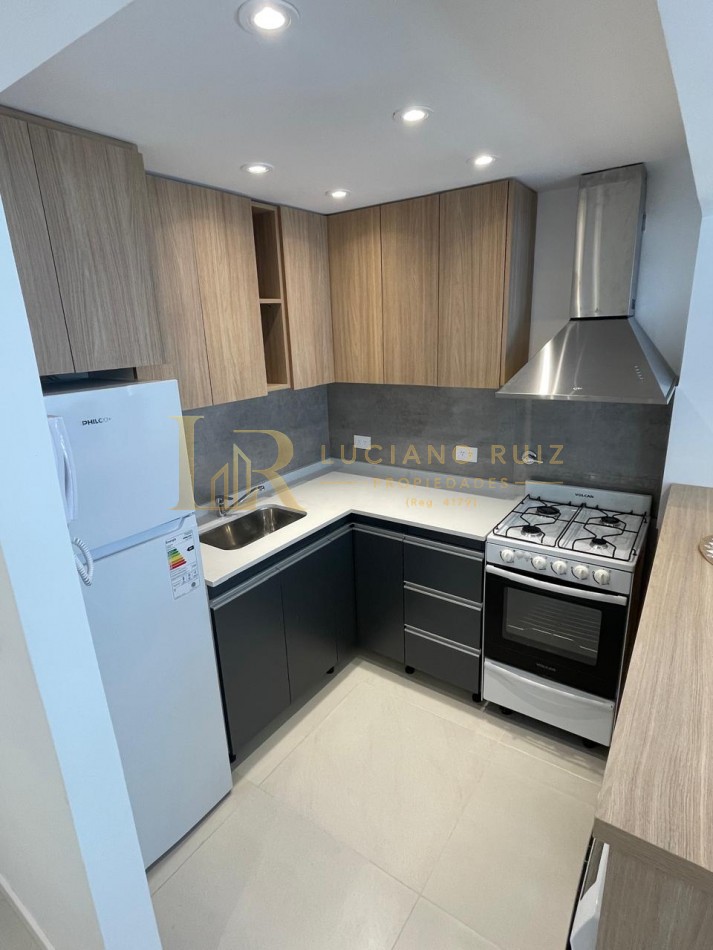 Venta 2 ambientes a la calle balcon frances 