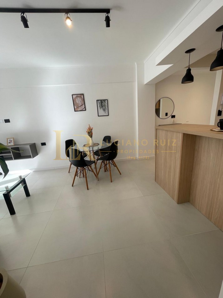 Venta 2 ambientes a la calle balcon frances 