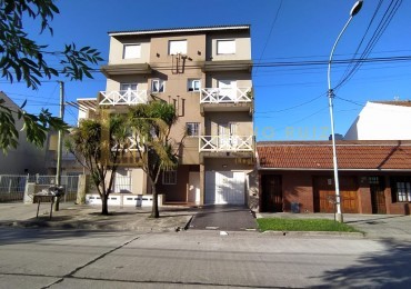 VENTA DEPOSITO EN VILLA PRIMERA 